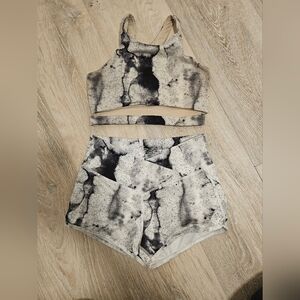 Black and White BUTI MVMNT Tie-Dye Sports Bra and Shorts Set With Bra